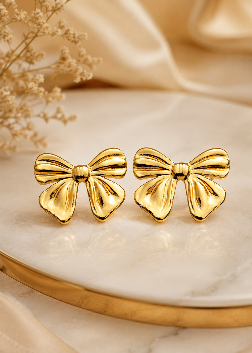 Stylish Golden Bow Pattern Stud Earrings